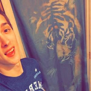 Meet your Posher, Tanner